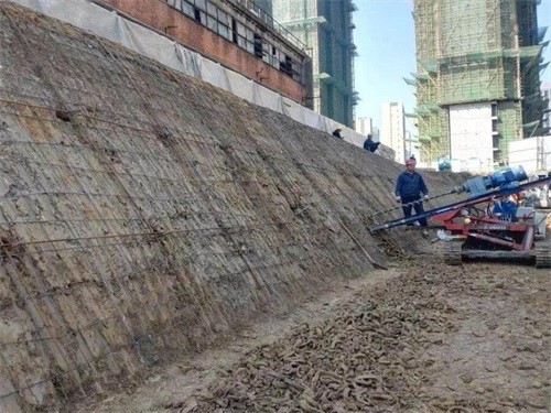 社旗建筑边坡支护
